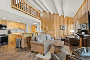 3BDR Condo with Loft Heart of Breck Walk to Town Breckenridge